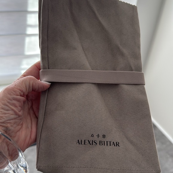 Alexis BITTAR lucite wave bangle bracelet - Picture 4 of 5